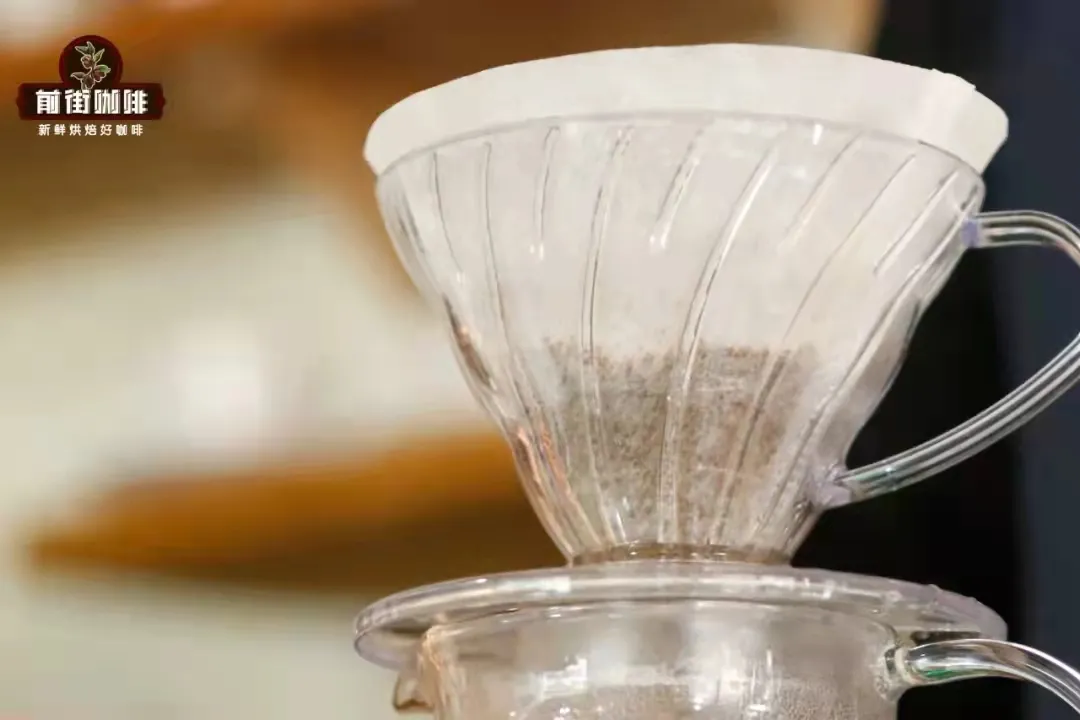 How to Choose the Coffee Grounds Amount for Pour Over? A Complete Guide to 15g/20g/30g for Four People, Including Brew Ratios and Filter Cup Pairings