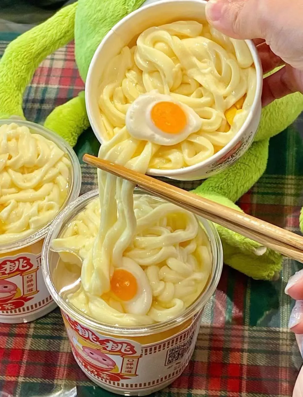 Exotic drinks are going viral: What's the limit of innovation when snail noodle hotpot finds its way into a cup?