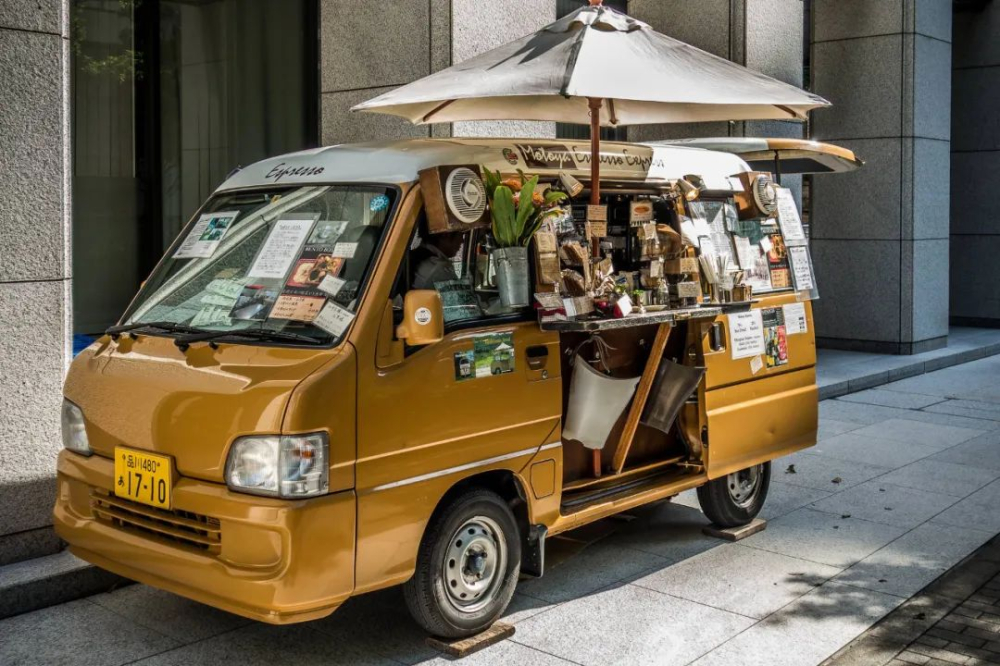 Beginner's Guide to Mobile Coffee Vans: Equipment, Licenses, Locations, and Profit Strategies in Practice