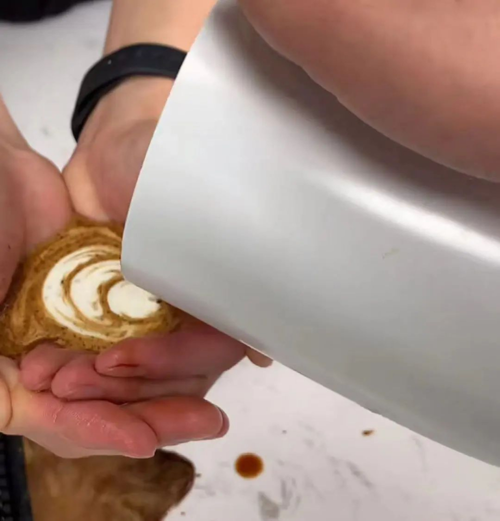 Xiaohongshu Coffee Creative Grand Prix: Extreme Latte Art, Alternative Pour Overs & Equipment Modification Secrets