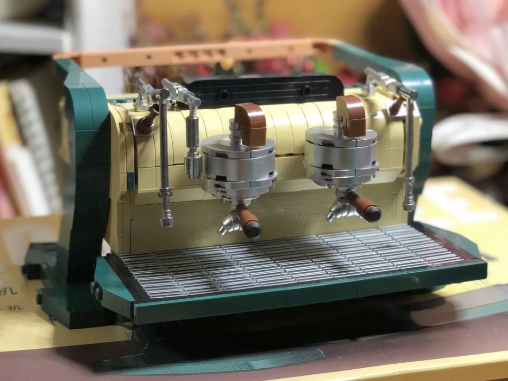 Unboxing 10 Coffee Equipment Bricks: Assembly and Restoration Analysis from Rocket R58 to EK43