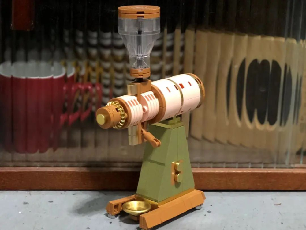 Unboxing 10 Coffee Equipment Bricks: Assembly and Restoration Analysis from Rocket R58 to EK43