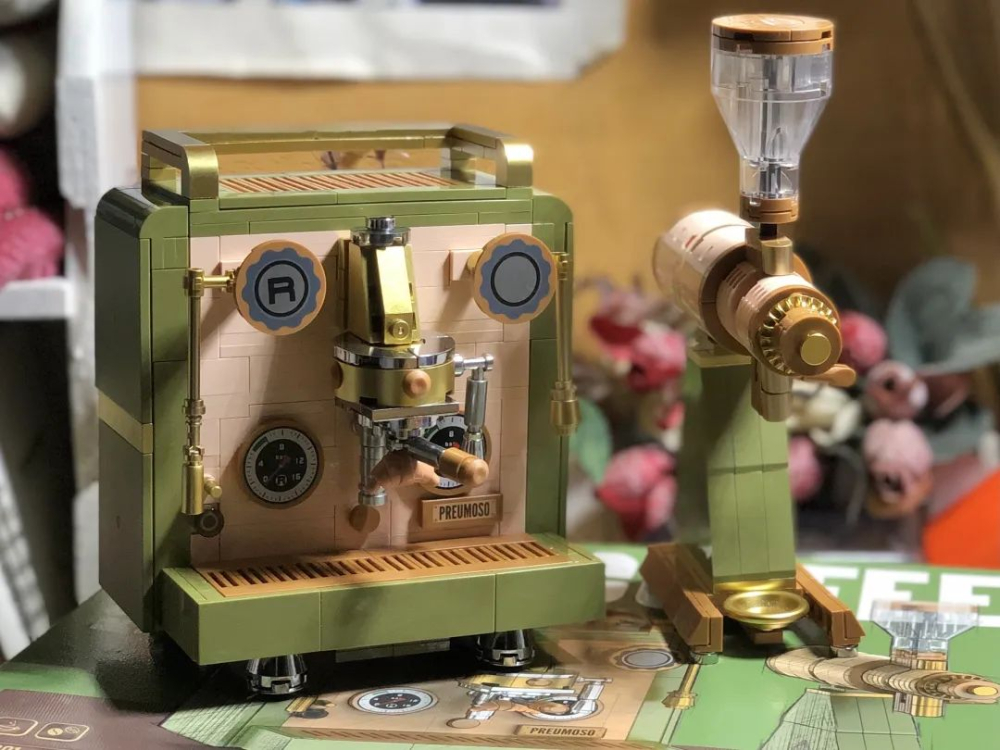 Unboxing 10 Coffee Equipment Bricks: Assembly and Restoration Analysis from Rocket R58 to EK43