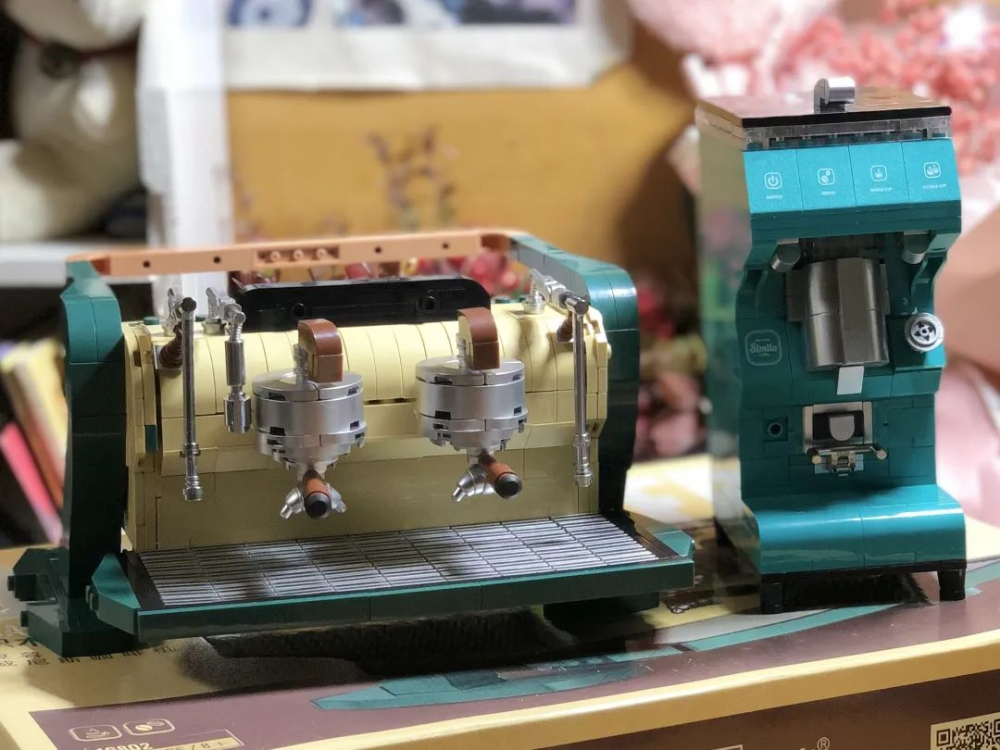 Unboxing 10 Coffee Equipment Bricks: Assembly and Restoration Analysis from Rocket R58 to EK43