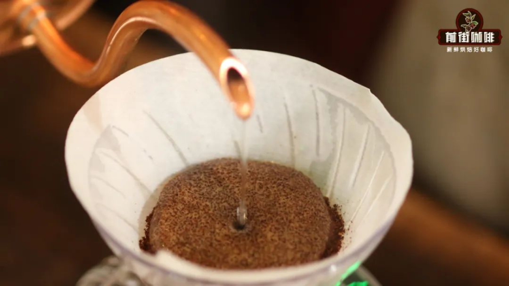 A complete guide to the three-stage pouring technique for pour over coffee — which coffee beans and roast levels is it suitable for?