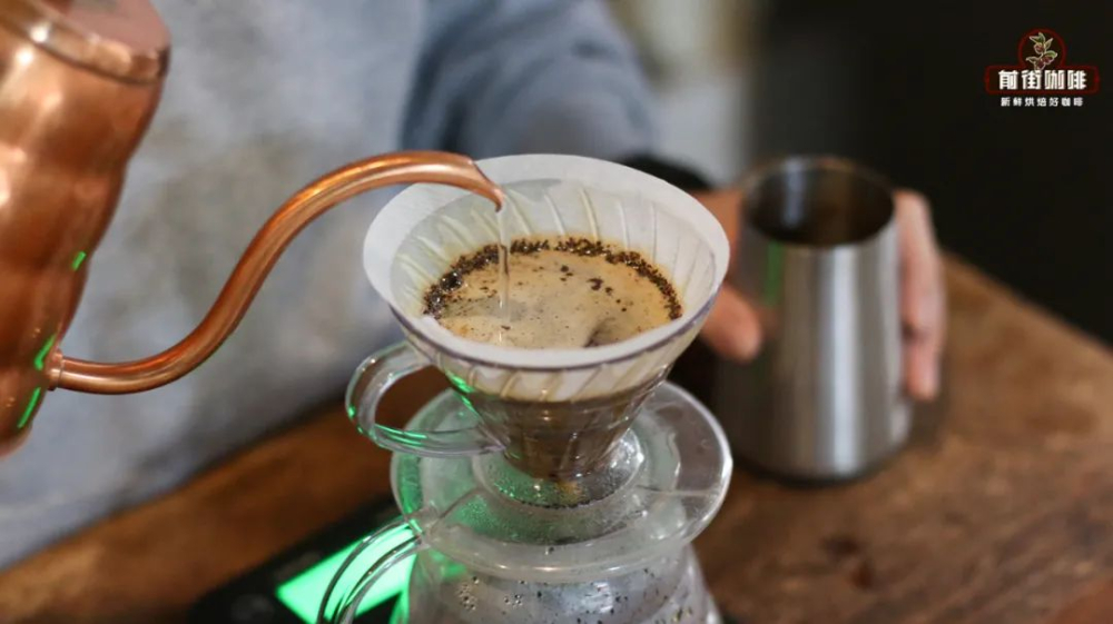 Bitter and burnt notes in your pour over coffee? Unlock the 5 key factors behind over-extraction and how to fix them