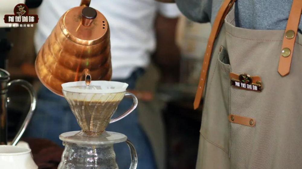 Must-read for pour over beginners: A complete guide to coffee-to-water ratio and three-phase pouring techniques