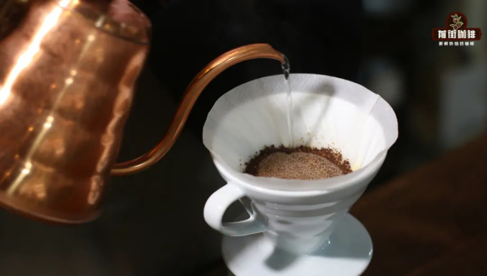 Four-Cup Pour Over Coffee Guide: Techniques for Handling 30g of Coffee Grounds and Balancing Flavor