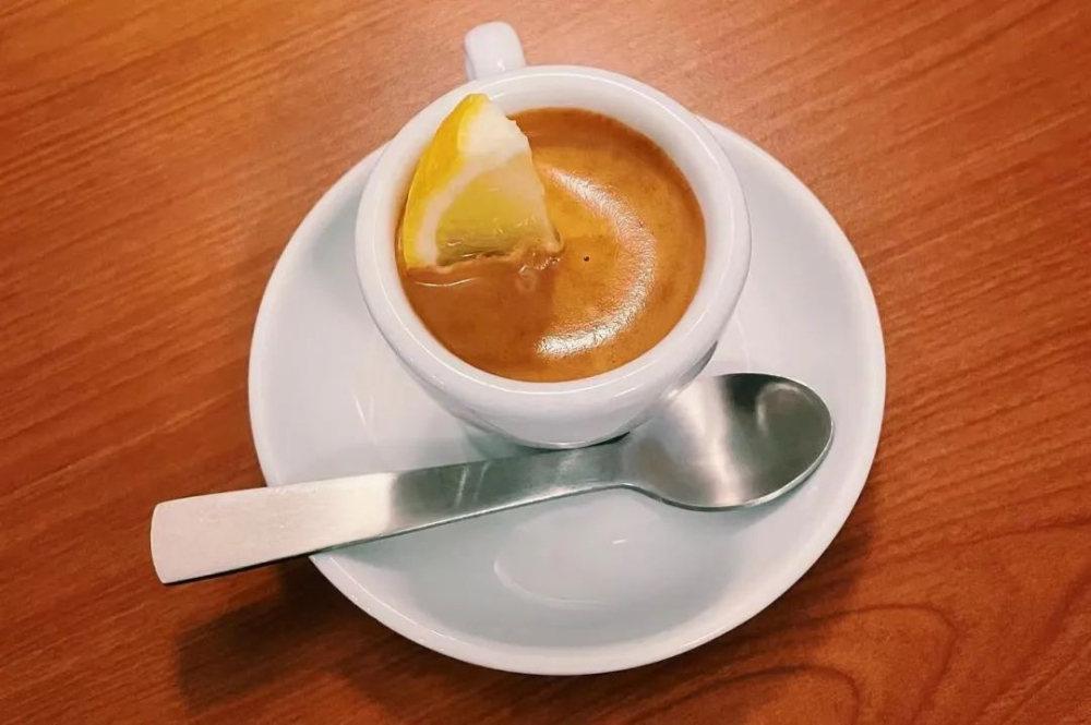 How to drink Roman espresso? The origin and flavor test of lemon with Espresso