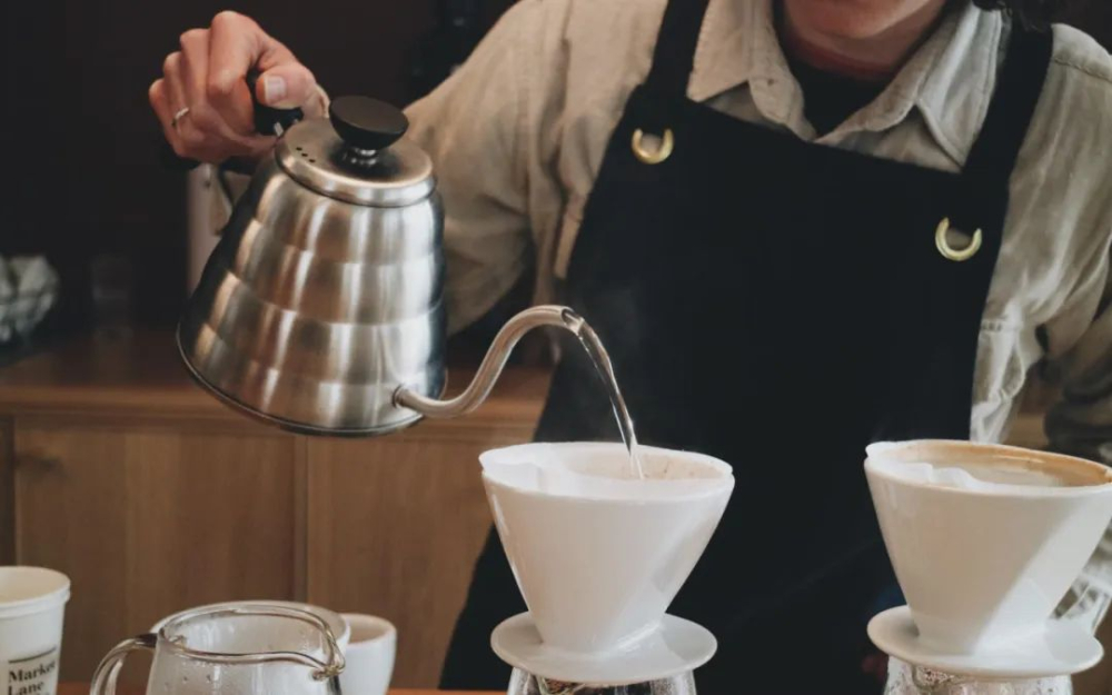 Complete Guide to Startup Costs for Community Cafés: Breakdown of Initial Capital and Operating Budgets