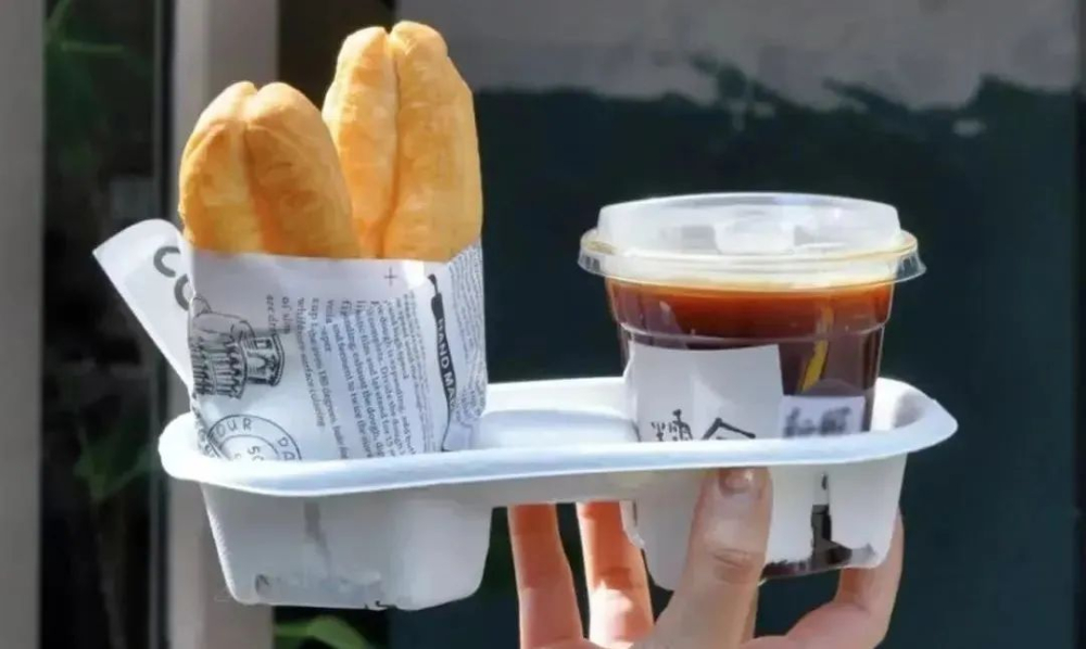 Snail Noodles with Coffee: Analyzing Market Trends and Consumer Reactions Behind the Cross-Cultural Trend