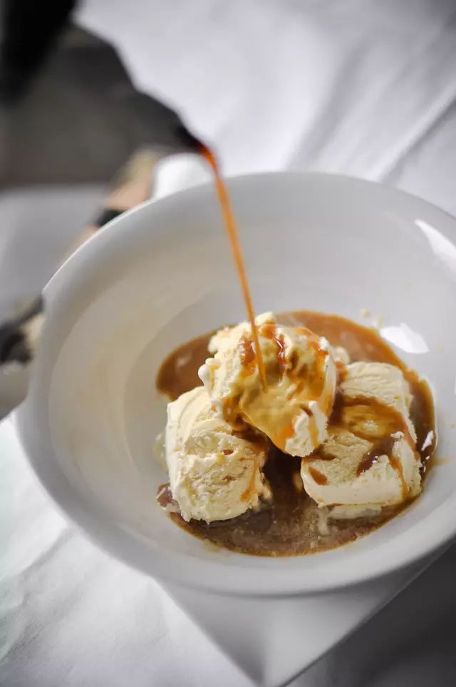 Affogato Making Guide: 5 Variations & Classic Methods of Espresso with Ice Cream