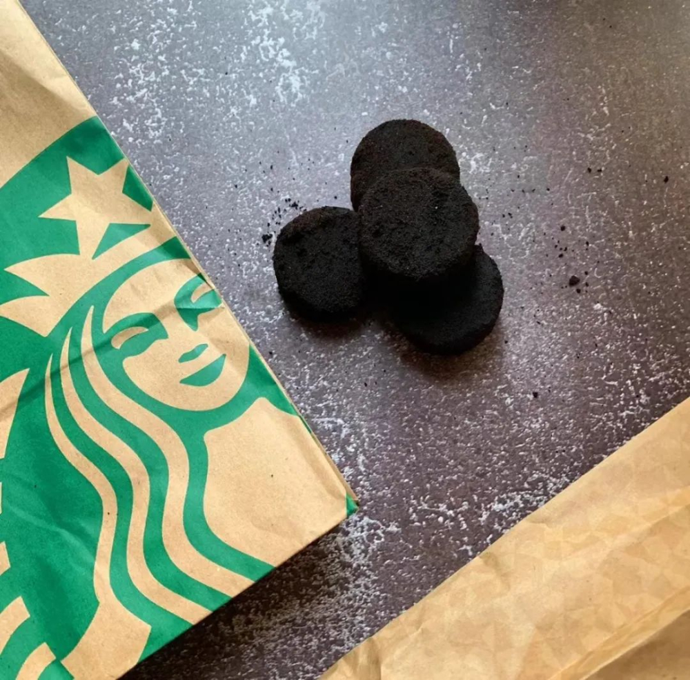 Analysis of Starbucks' Earth Day Free Coffee Event: Environmental Initiatives and Practical Actions