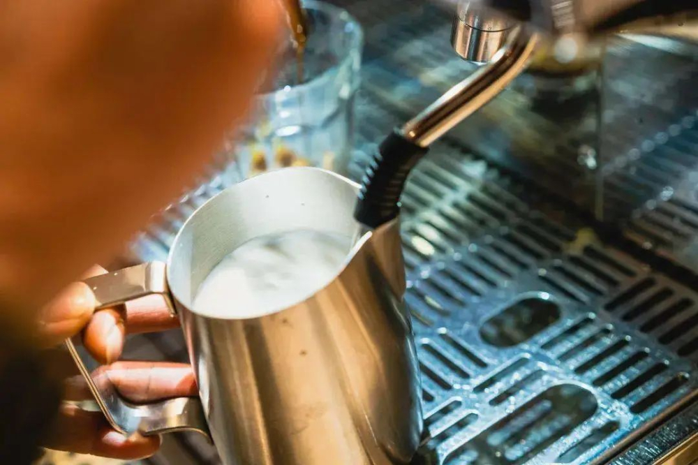 Starbucks brings back almond milk lattes: A guide to plant-based milk options and their flavors