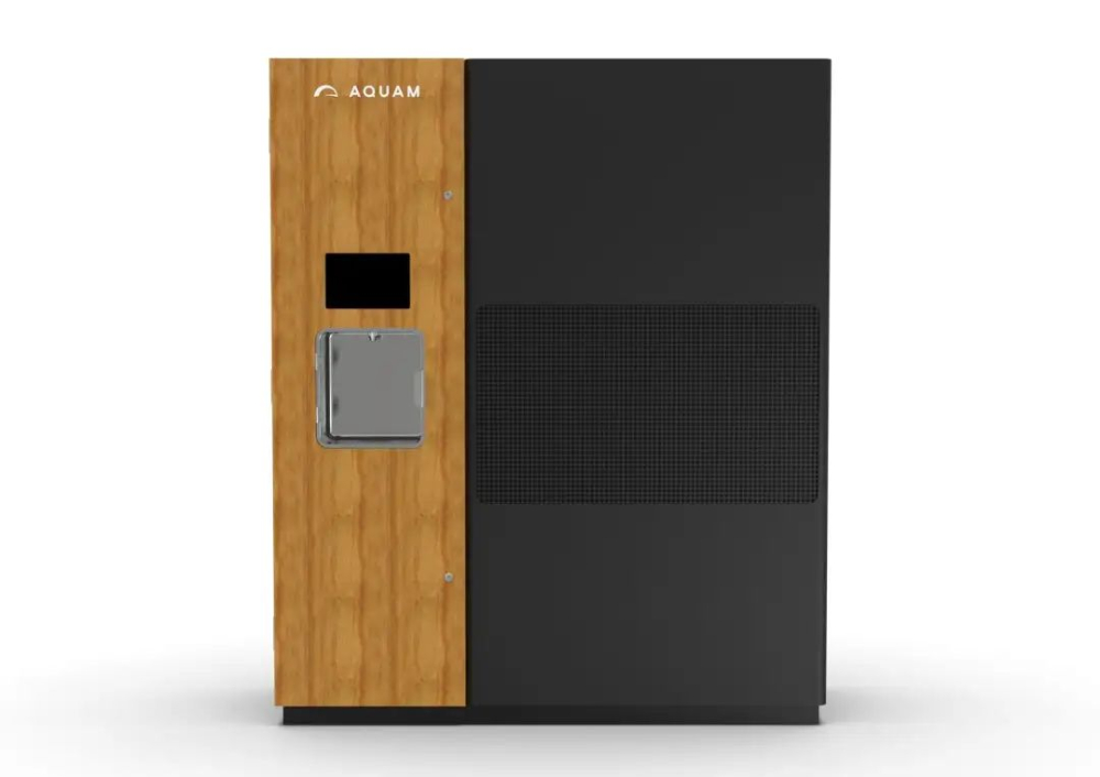 Japanese Innovative Air-Water Harvesting Coffee Machine Brews Great Flavor Even in Disaster Water Shortages