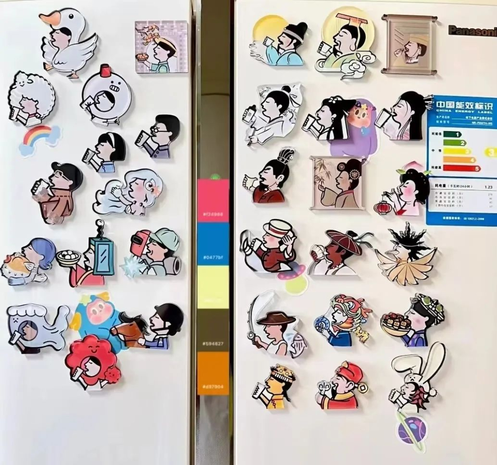 Heated-up to hundreds of yuan: Heytea’s city-limited refrigerator magnets. Official rolls out new points-redemption play.