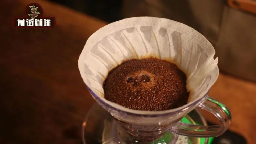 How to fix a too-high pour over coffee bed? Analyzing the relationship between height and uneven extraction