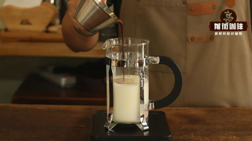 Secrets to Making Iced Shaken Latte: Manual Frothing Techniques & Flavor Enhancement Guide