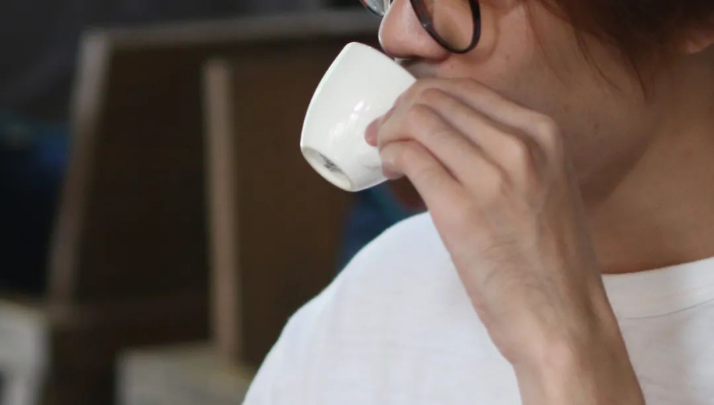 How to evaluate the clarity of pour over coffee? Judging brewing quality through flavor layers