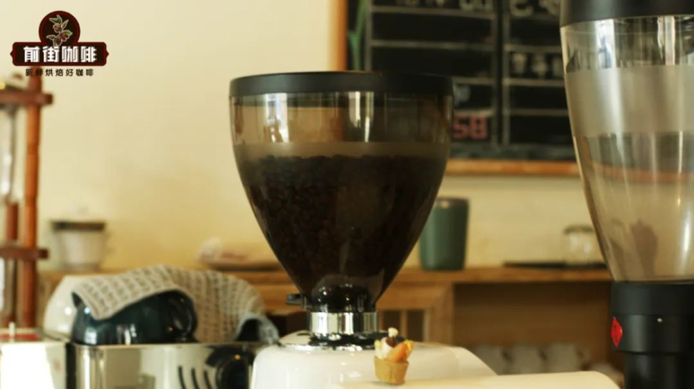 How does the fill level in an espresso grinder's bean hopper affect espresso extraction? A practical test analysis