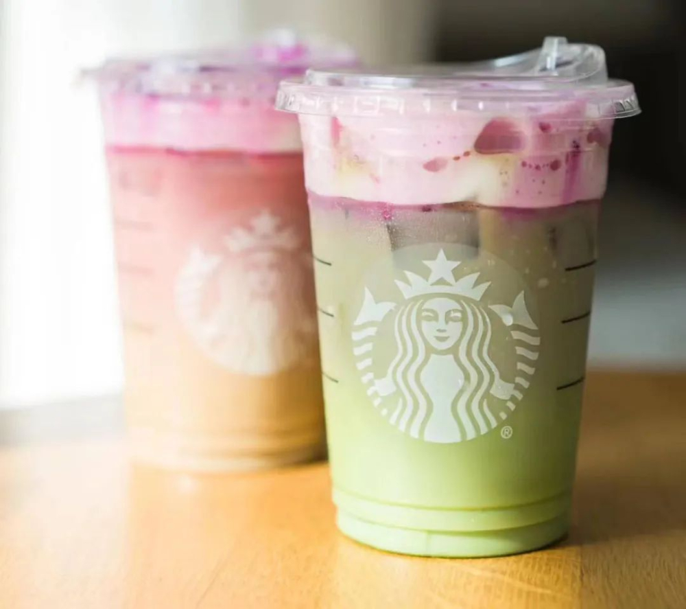 Halloween Limited-Edition Coffee Specials Recommendation: Starbucks Dragon Fruit Cotton Cloud & Charcoal Flavored Frappuccino Taste Test