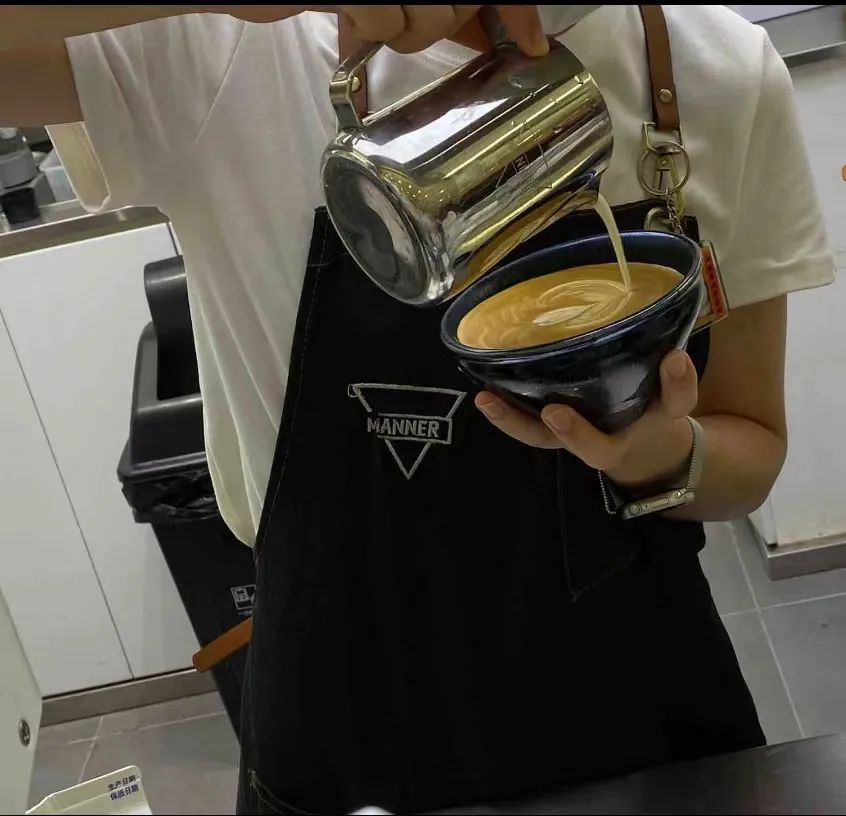 Manner hits 1,000 stores nationwide!Bring-your-own-cup creativity showcase: Coffee fun from old teapots to claypot soups