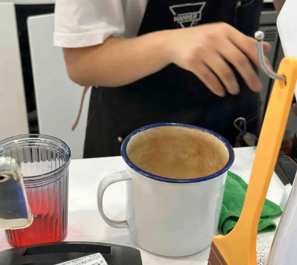 Manner hits 1,000 stores nationwide!Bring-your-own-cup creativity showcase: Coffee fun from old teapots to claypot soups