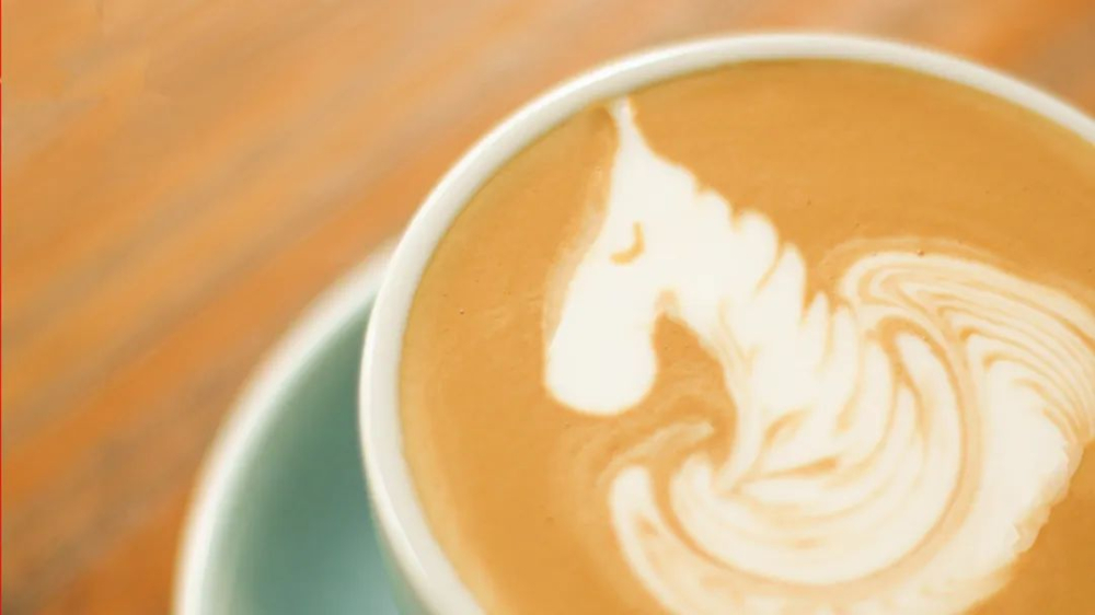 Can you pour delicate latte art even with weak steam? A comprehensive guide to improving milk foam texture with the pouring-back technique