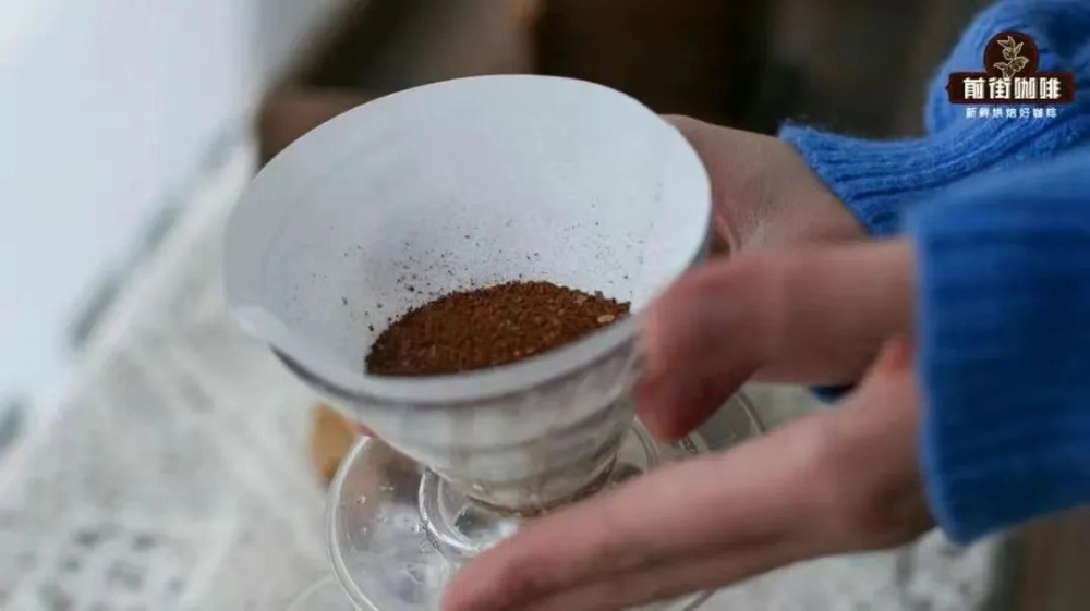 Unveiling the V60 Filter Cup Paper-Fitting Technique: The 5% Key Difference in Pour Over Flow Rate and Flavor