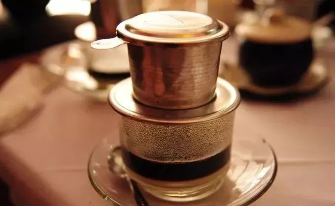 Analysis of Spanish Latte Flavor: The Origins of Condensed Milk Coffee and Its Connection to Vietnamese Drip Coffee