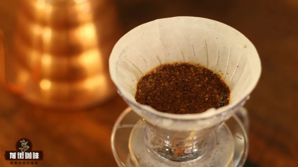 A Complete Guide to Bloom Techniques in Pour Over Coffee: Water Volume, Timing, and Full Brewing Steps