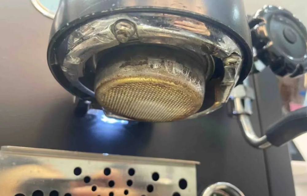 Compilation of Barista Mishaps on the Spot: Clogged Portafilters, Steam Splashes, and Bean Sorting Disasters