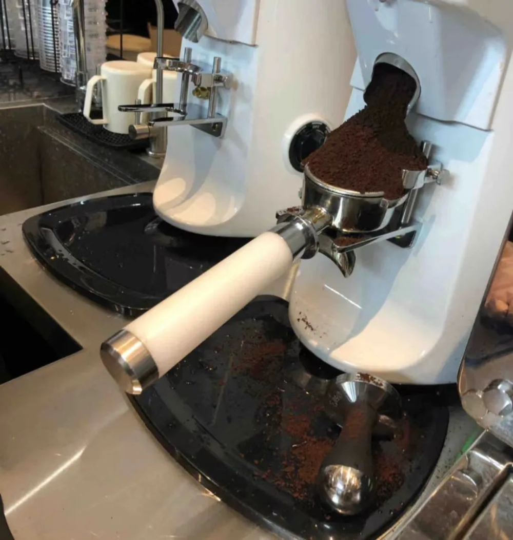 Compilation of Barista Mishaps on the Spot: Clogged Portafilters, Steam Splashes, and Bean Sorting Disasters