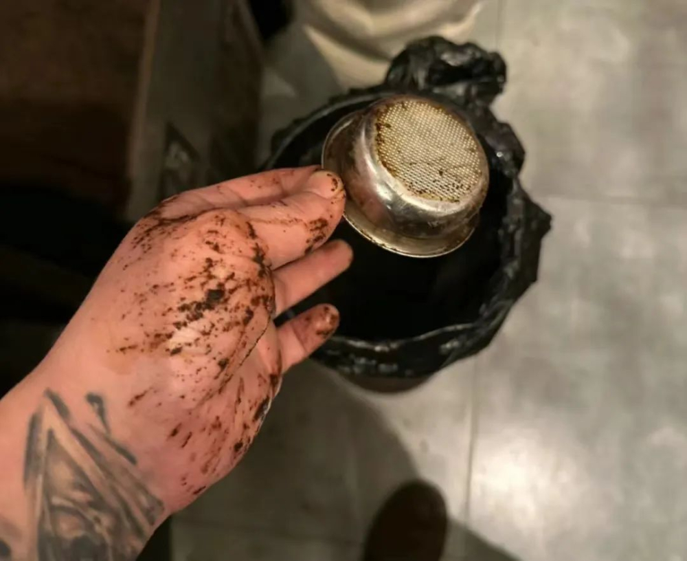 Compilation of Barista Mishaps on the Spot: Clogged Portafilters, Steam Splashes, and Bean Sorting Disasters
