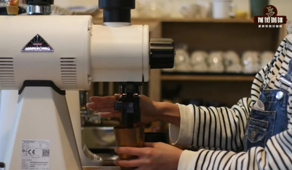 How to solve coffee grinding dust and clumping? Causes of static electricity and oils, plus 5 practical solutions