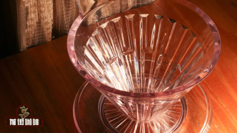 Ice Pupil Dripper vs V60 Pour Over Test: How Dripper Design Affects Geisha Flavor Profile