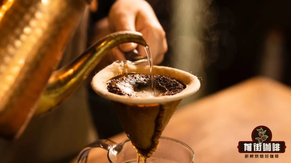The Big Reveal: Key Differences Between French Press and Paper Filter Pour Over — From History to Flavor!