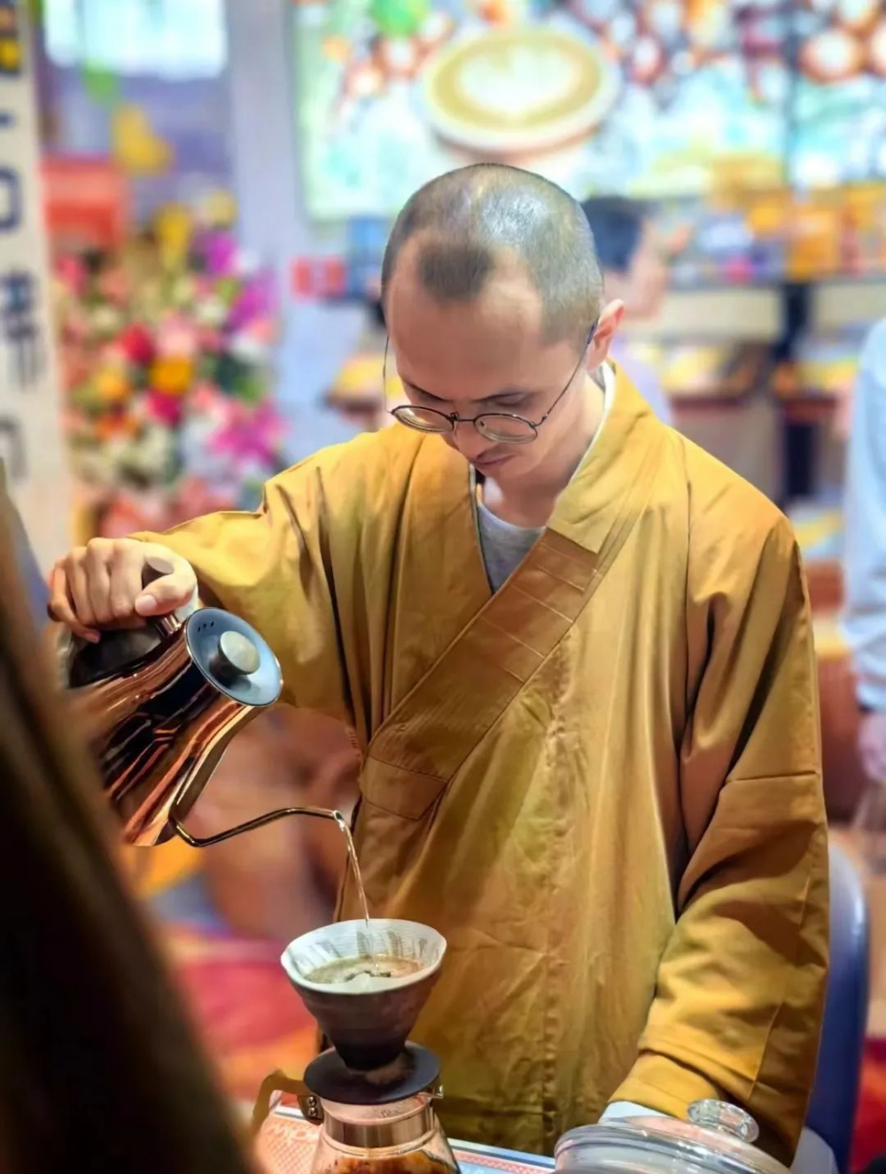 Pour over coffee meets Zen: The temple coffee trend from Lingyin Temple to the Xiamen exhibition