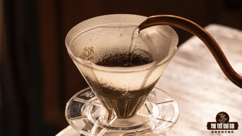 Pour over coffee often pools water? Three signals from light roast beans to help you prevent clogging issues