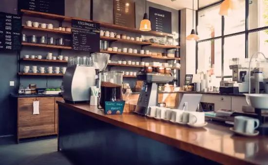Why does a café with a champion barista sometimes deliver inconsistent flavor? A hands-on analysis