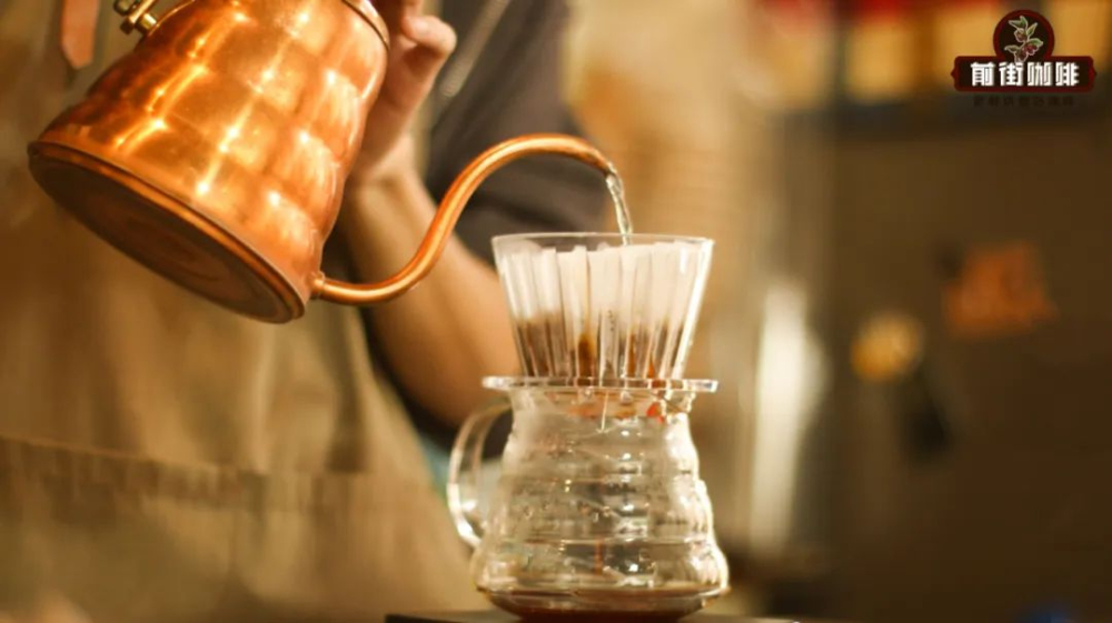 A Complete Guide to Pour Over Coffee Tasting: From Aroma to Flavor