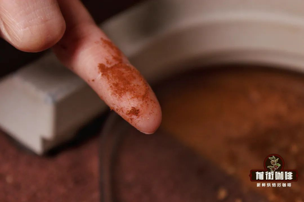 Hand-Cranked and Electric Grinder Maintenance Guide: Burr Cleaning and Deep Care Manual