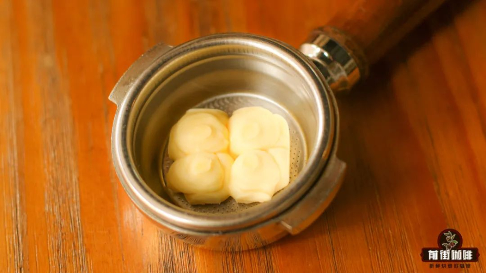 How to Make a Butter Pull-Apart Latte at Home: Complete Guide from Basic Recipe to Stretching Techniques