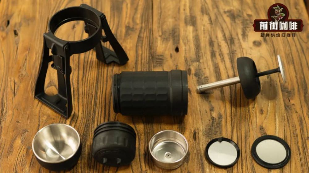 Manual Pressure Coffee Maker vs Espresso Machine: How to Make Espresso with a Hand Press?