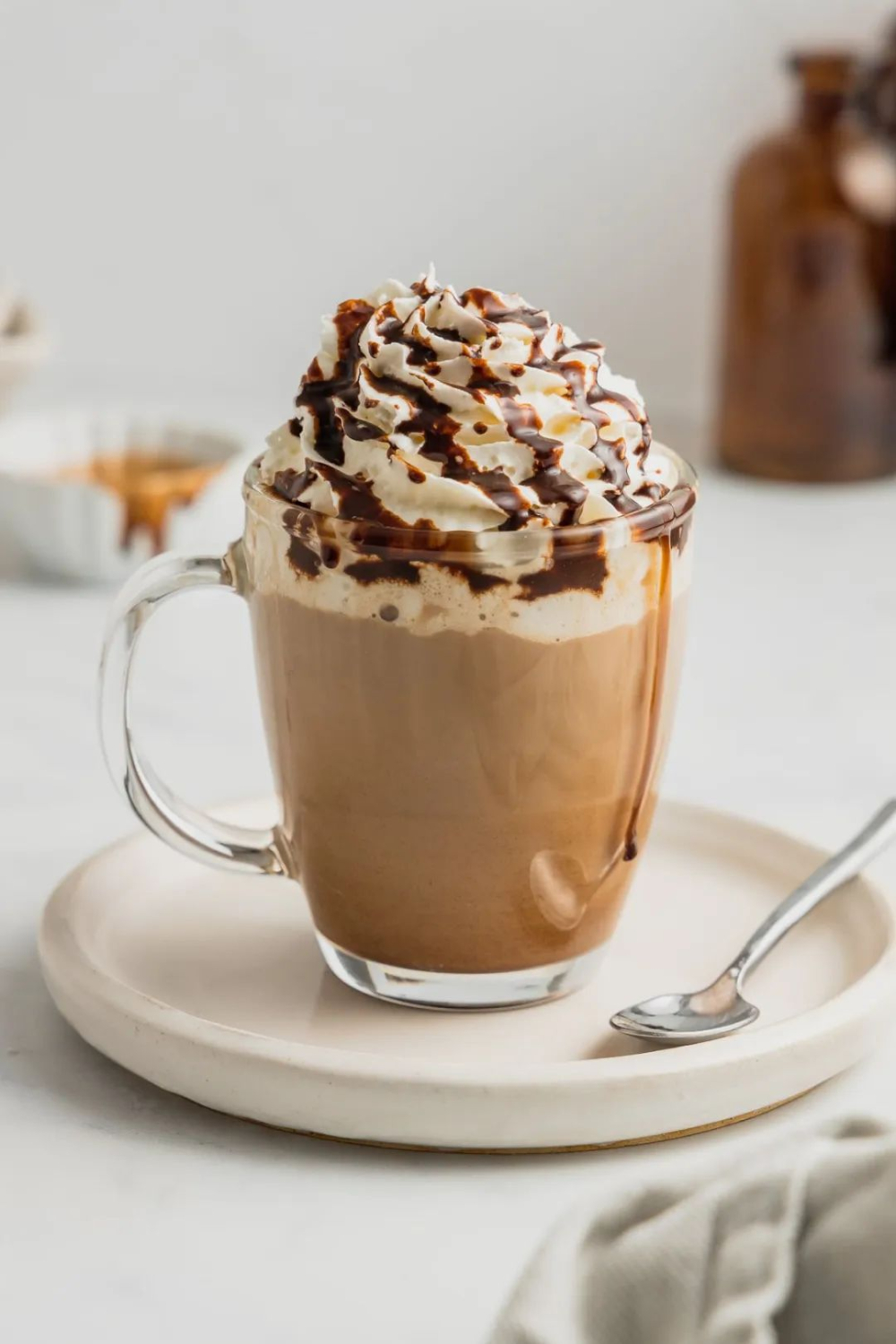 The Origins and Evolution of Mocha Coffee: From the Yemeni Port to Analysis of Modern Recipes and the Decline in Menu Popularity