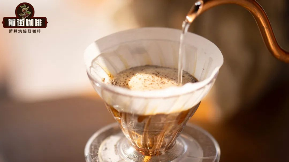 Why does pour over coffee develop an oily sheen after cooling? Exploring how condensation reveals coffee oils