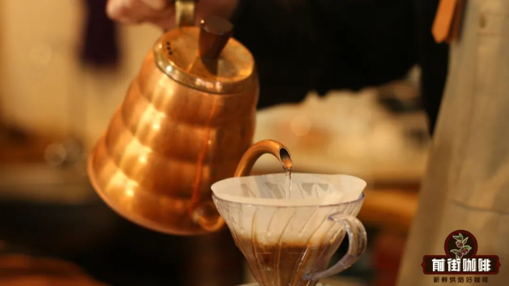 A Detailed Guide to the Three-Stage Pour Over: Why a Certain Brand Insists on Using It and a Comparison of Its Pros and Cons with the One-Flow Method