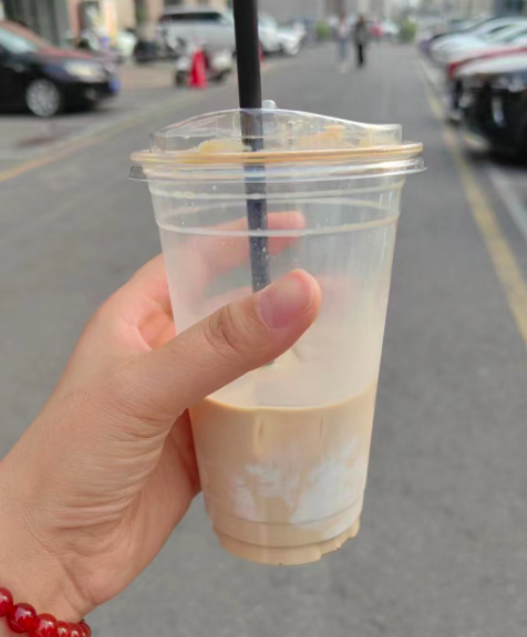 Is bringing your own cup really that practical? An analysis of the 5 main reasons why coffee enthusiasts insist on using disposable cups