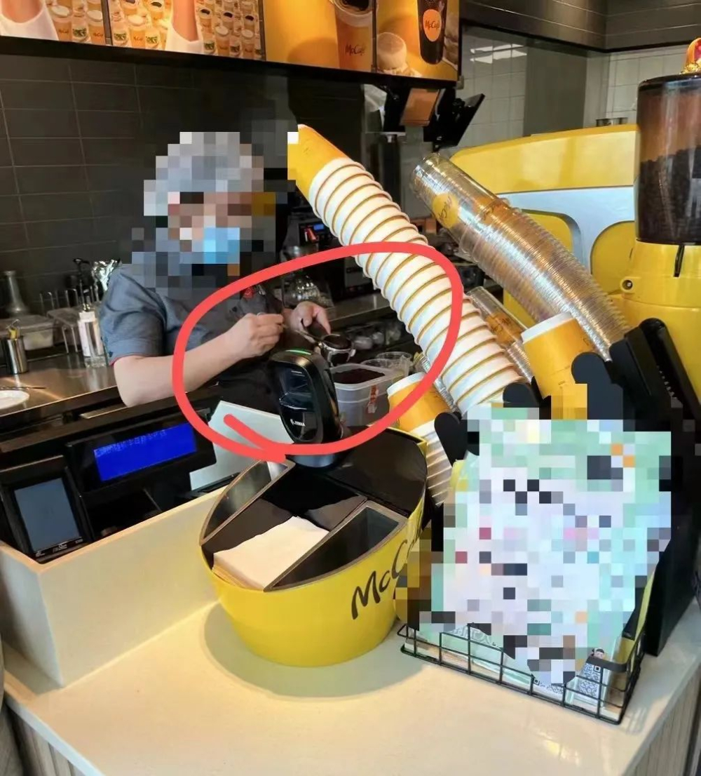 The Truth Behind McDonald’s $1.50 Freshly Ground Coffee: A Full Analysis of Pre-Ground Beans and Quality Control Concerns