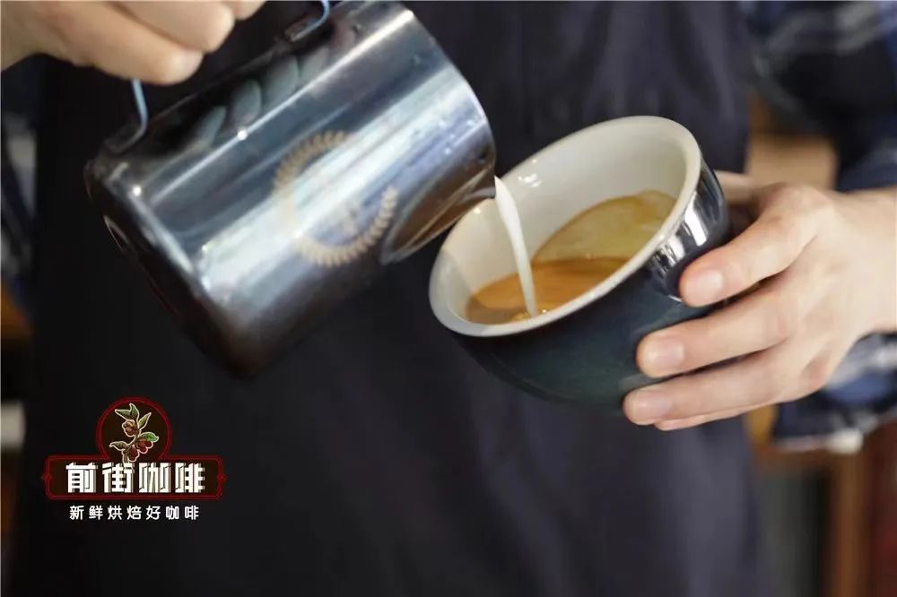 Latte Art Pouring Fusion Technique: Master Four Key Details for a Clean Liquid Surface